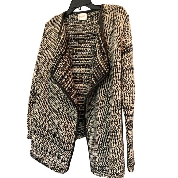 𝅺BLACK and Cream Sweater with Faux Leather Trim - Picture 1 of 4